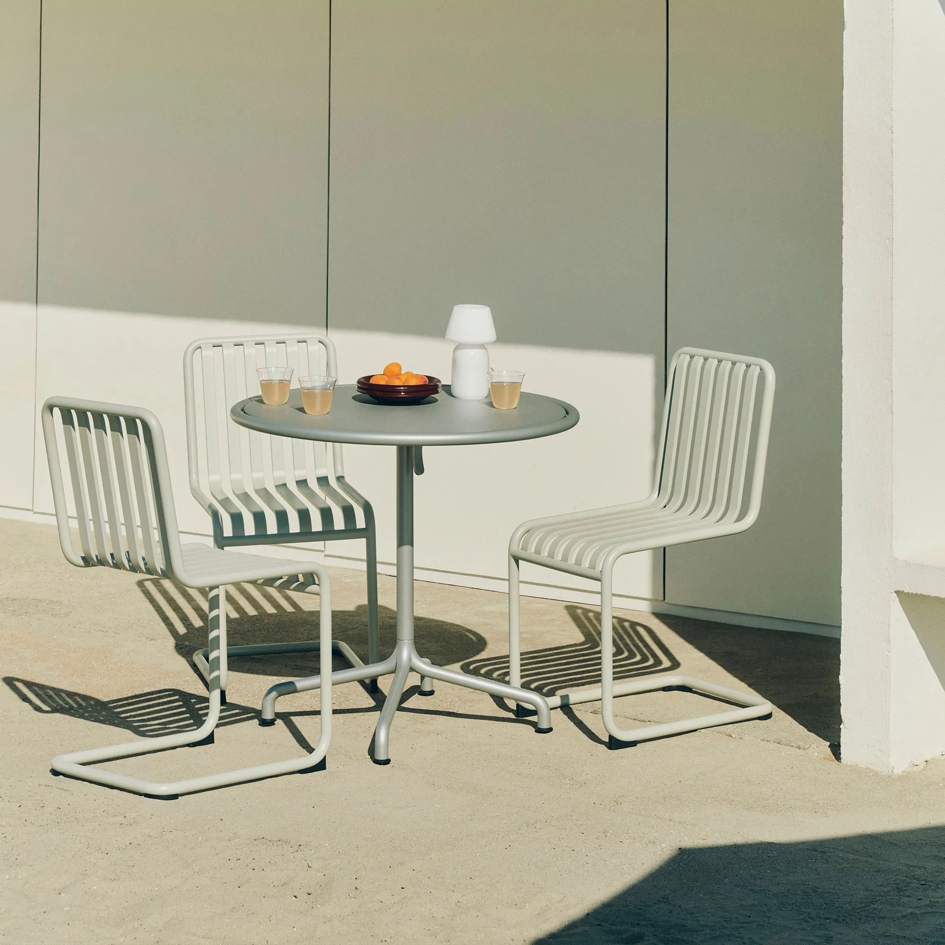 Palissade Cantilever stol, Cream white HAY