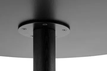 Pastis Table matbord Ø90 - Black lacquered ash - HAY