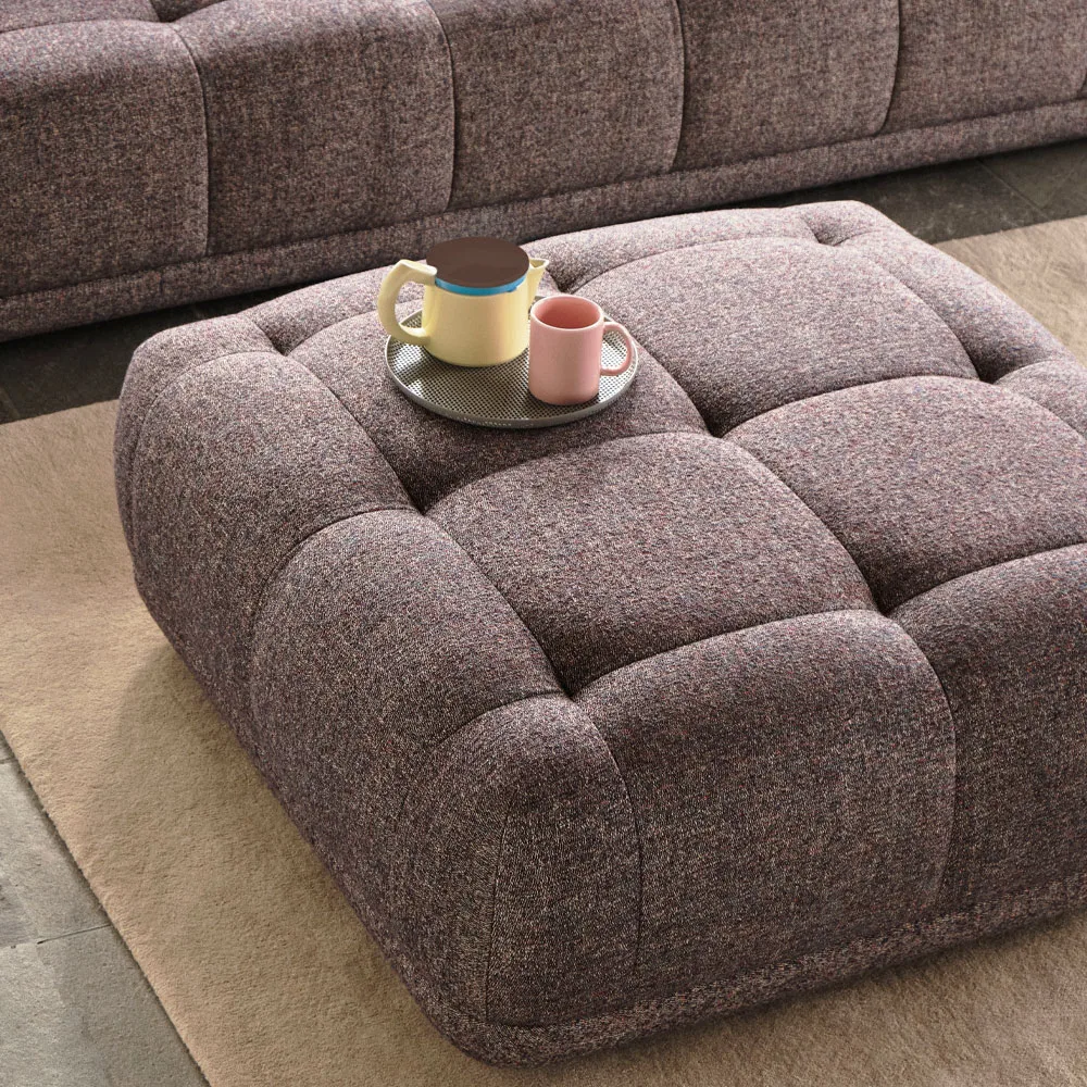 Quilton fotpall, tyg swarm multi HAY