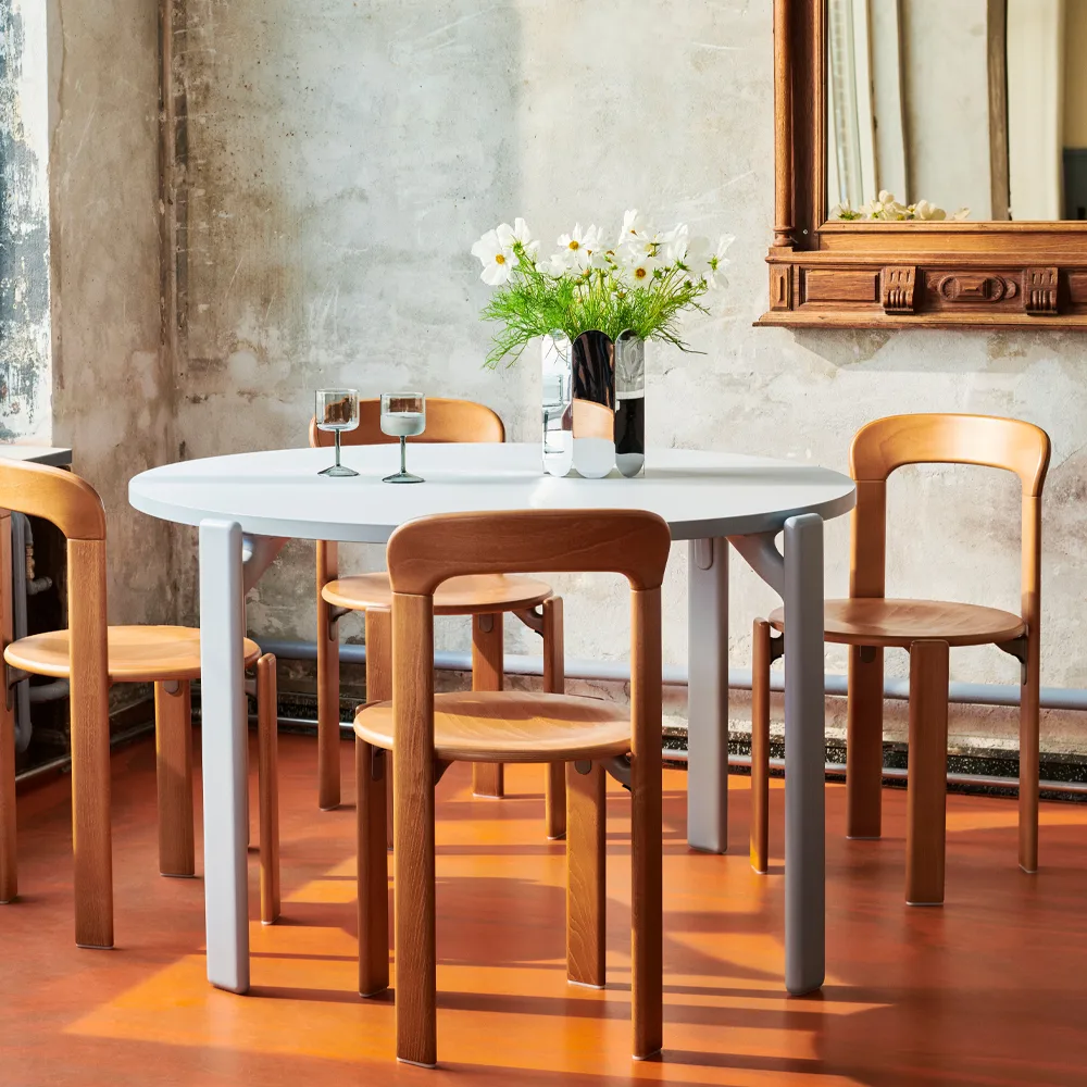 Rey matbord Ø128 cm, deep blue HAY