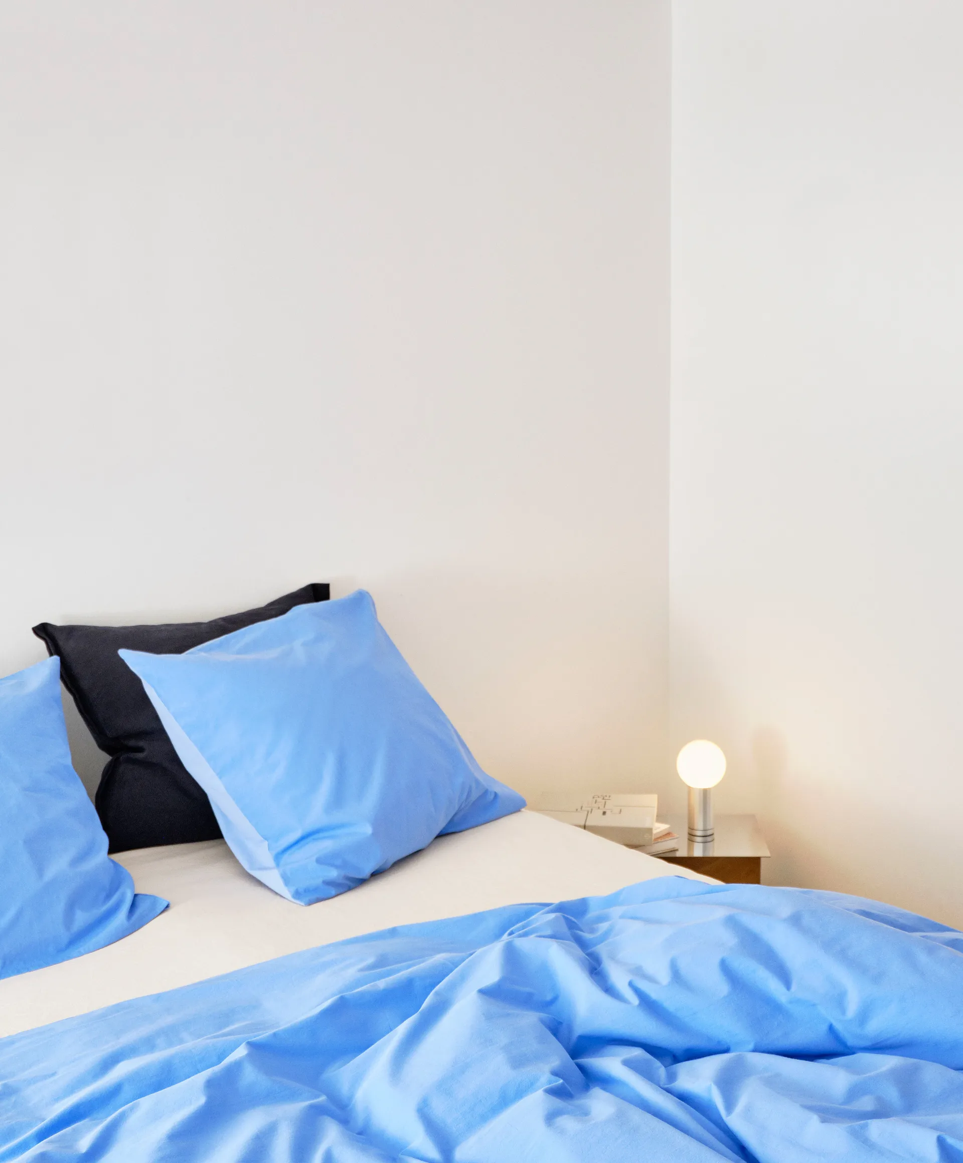 Turn On bordslampa, Aluminium HAY