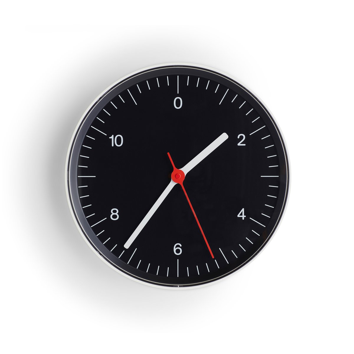 HAY Wall Clock väggklocka 26,5 cm Black | Skandinavisk Design | Väggklockor | Svart