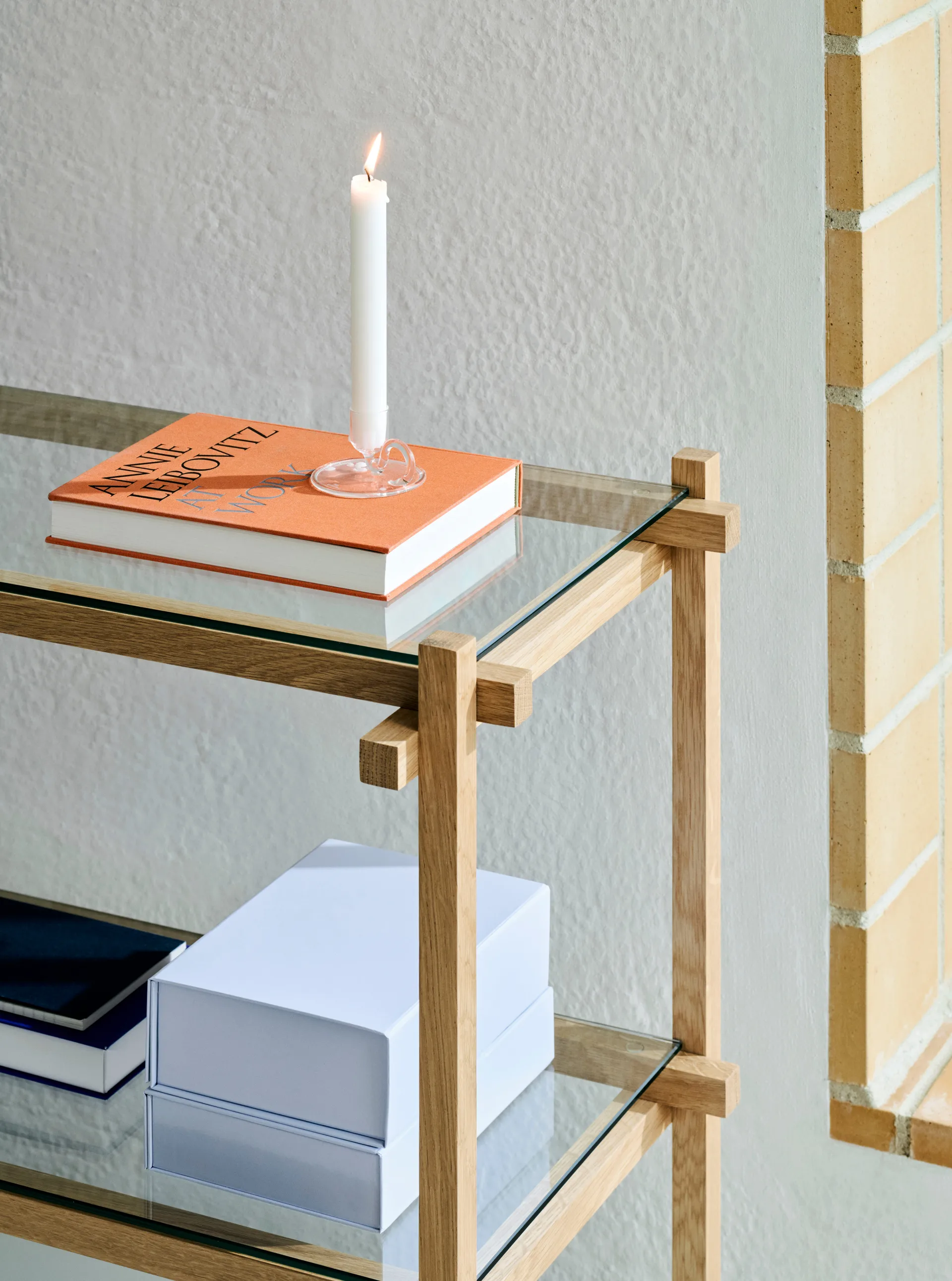 Woody hylla, Oak-clear glass, low HAY