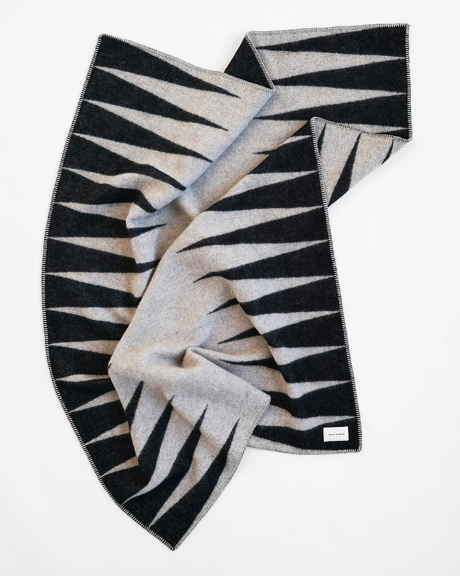 Ihalo pläd 130x180 cm, No. 01 Hein Studio