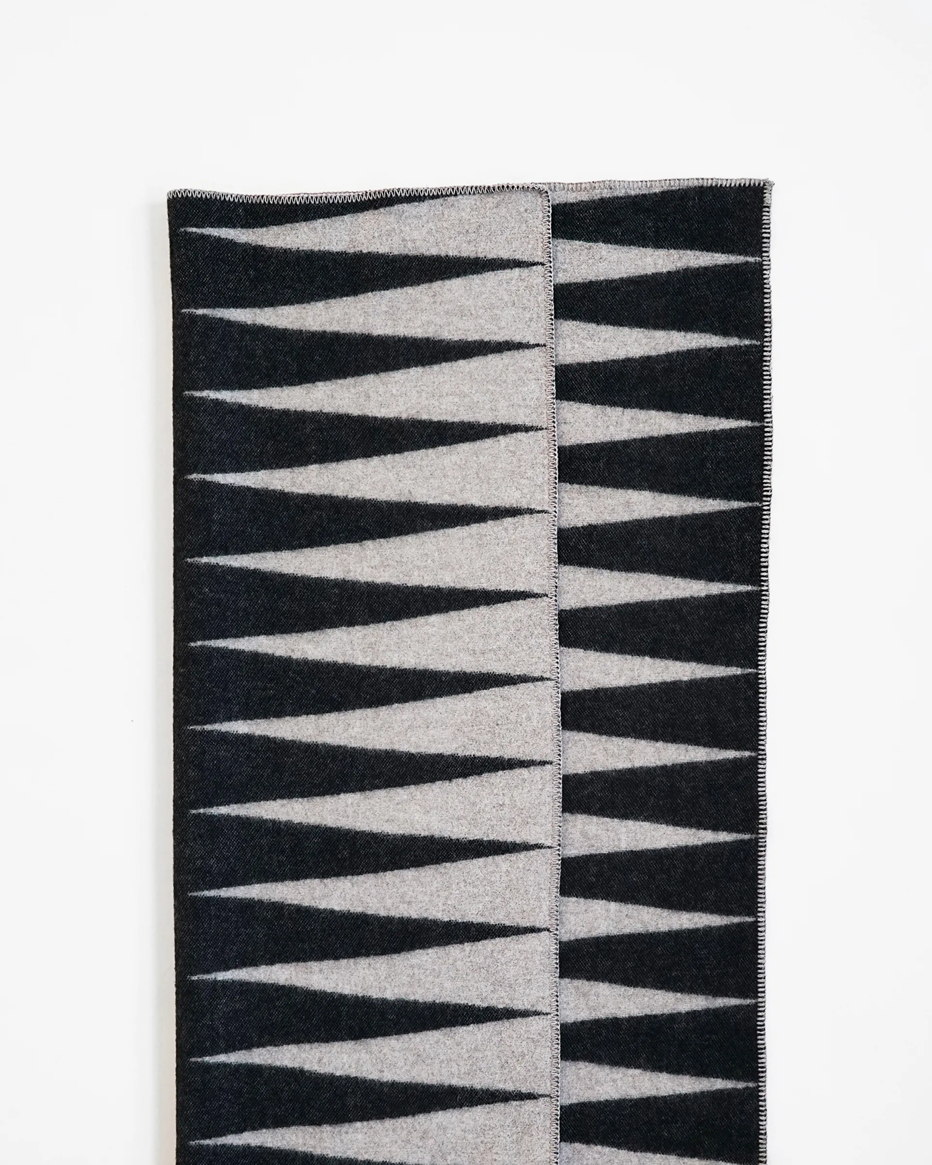 Ihalo pläd 130x180 cm, No. 01 Hein Studio