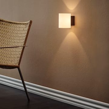 Evoke vägglampa small - antracitgrå-vitt glas - Herstal