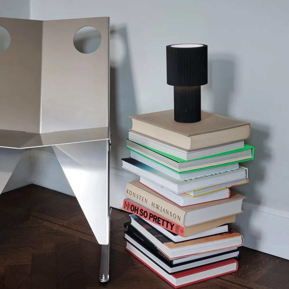 Iluma bordslampa portabel, Jet black Herstal