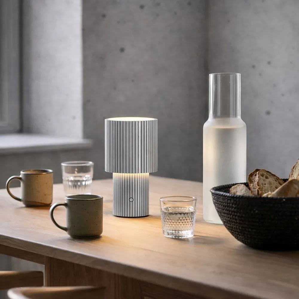 Iluma bordslampa portabel, Silver Herstal