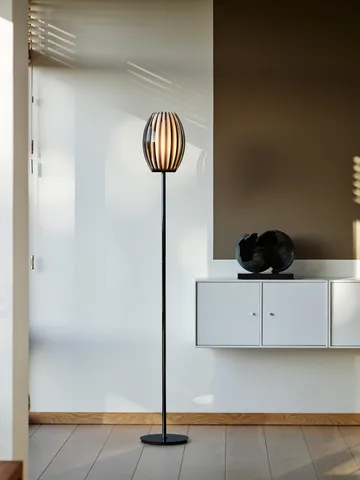 Tentacle golvlampa 165 cm - Svart-rökfärgad - Herstal