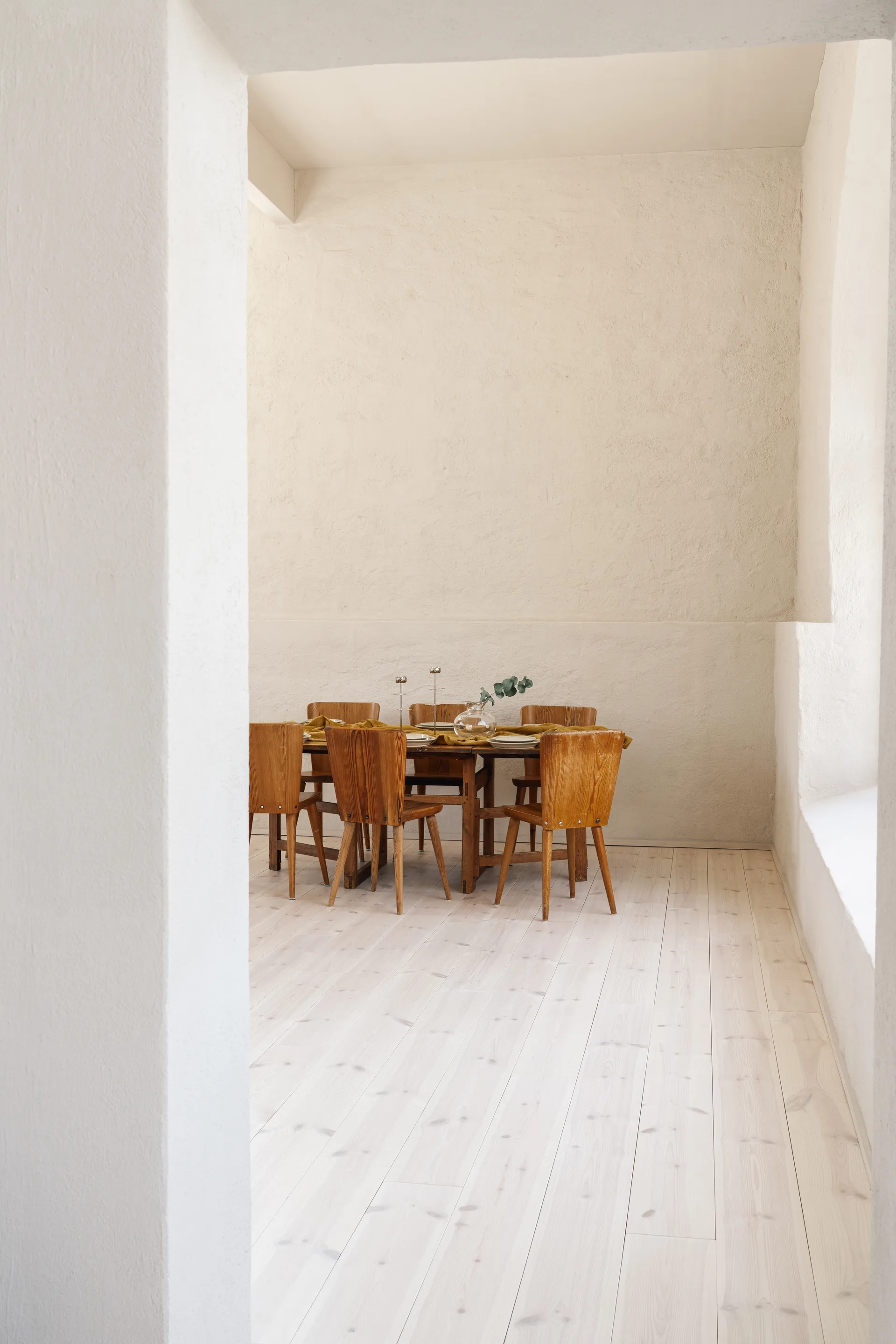 Ninfea Alta ljusstake 35 cm, Förnicklad mässing Hilke Collection