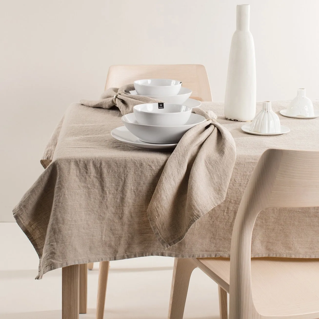 Sunshine bordsduk natural (beige), 140x330 cm Himla