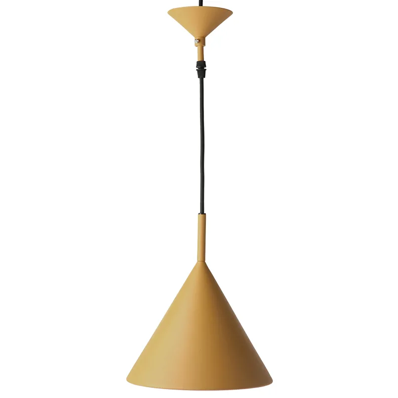 Triangle taklampa M, Matt ochre HKliving