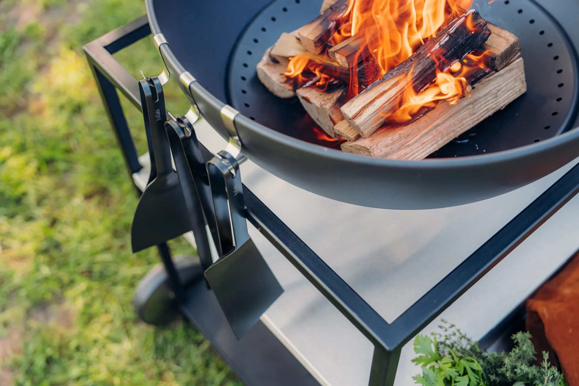 Höfats grillskrapa, Svart Höfats