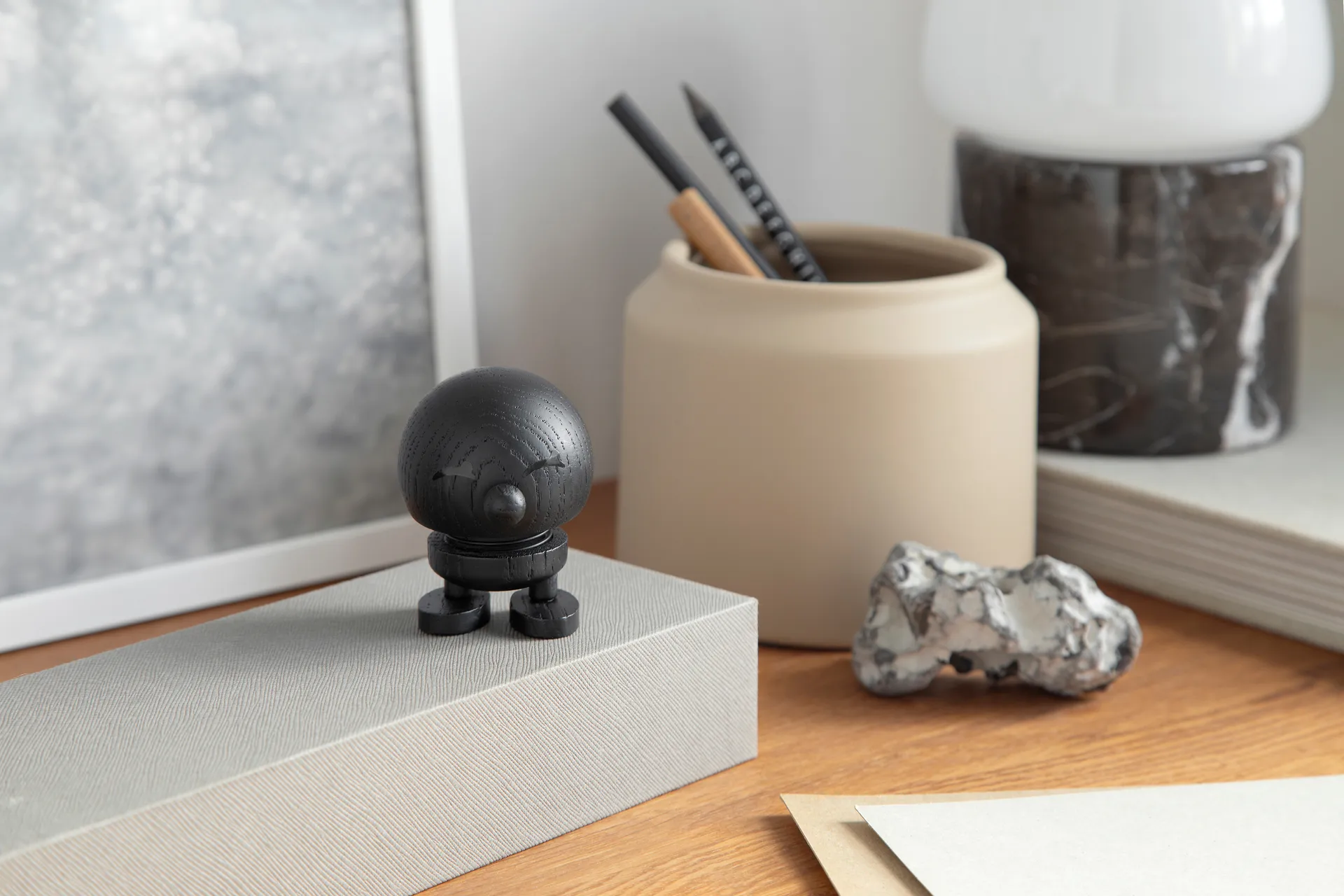 Hoptimist Bimble S figur, Stained oak Hoptimist