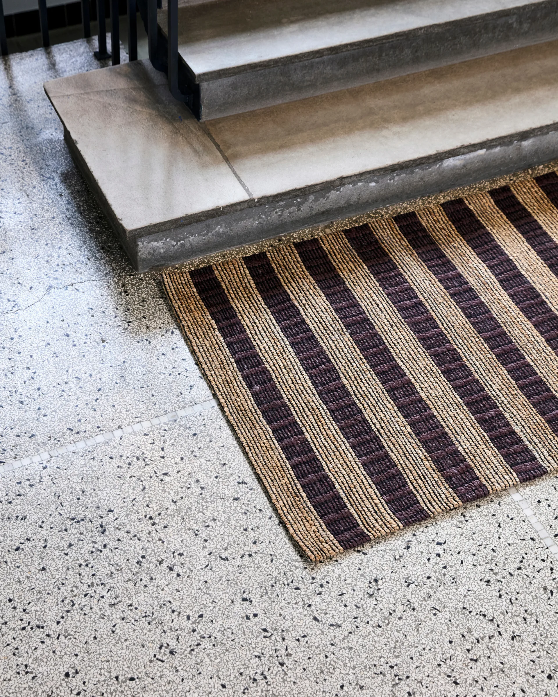 Block matta brun-natur, 85x130 cm House Doctor