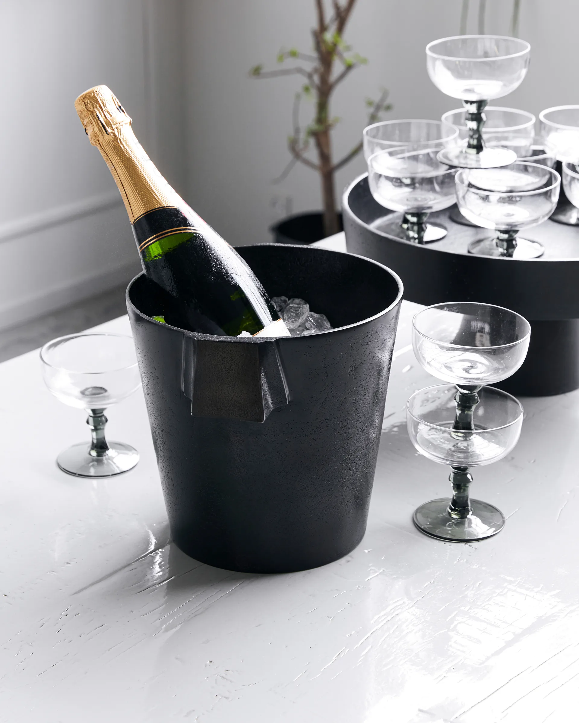 Buck vinkylare Ø22 cm, Browned brass House Doctor