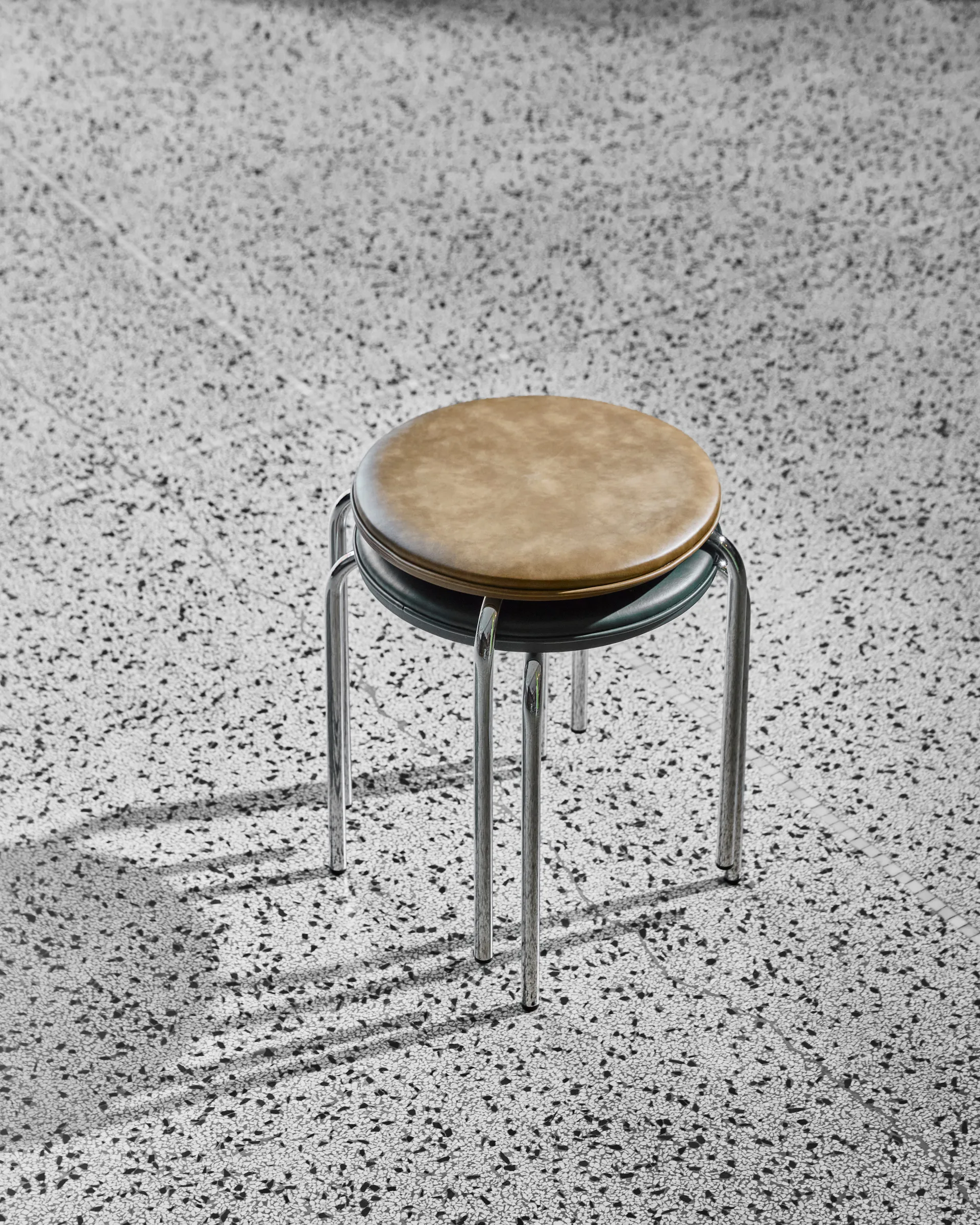 Comma pall, Khaki House Doctor