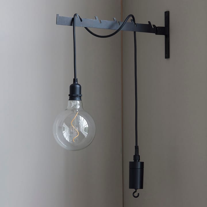 Coso batteridriven taklampa, Svart House Doctor