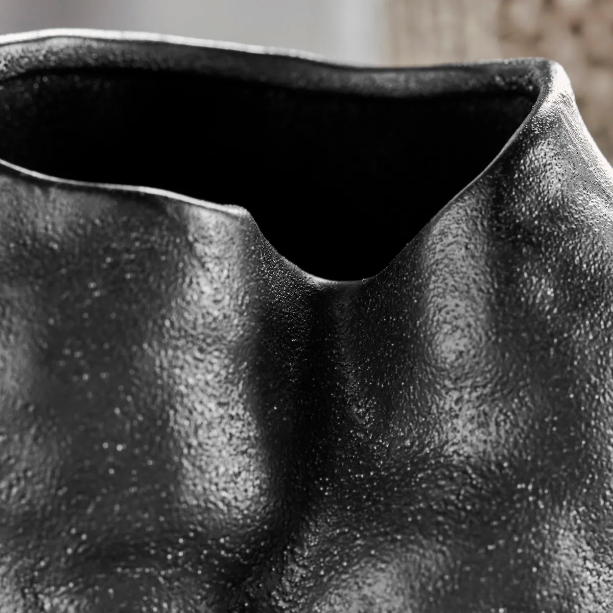 Fomu vas 20 cm, Svart House Doctor