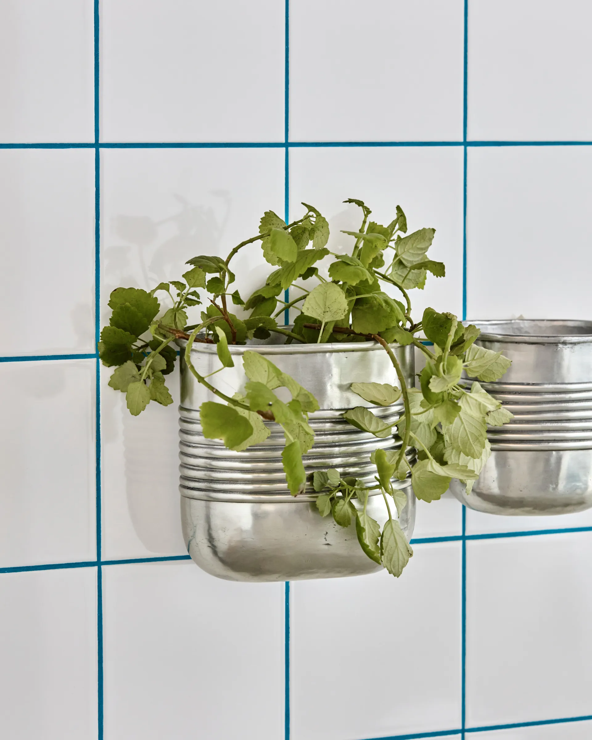 Groove kruka aluminium oval 2 delar, Antik silverfinish House Doctor