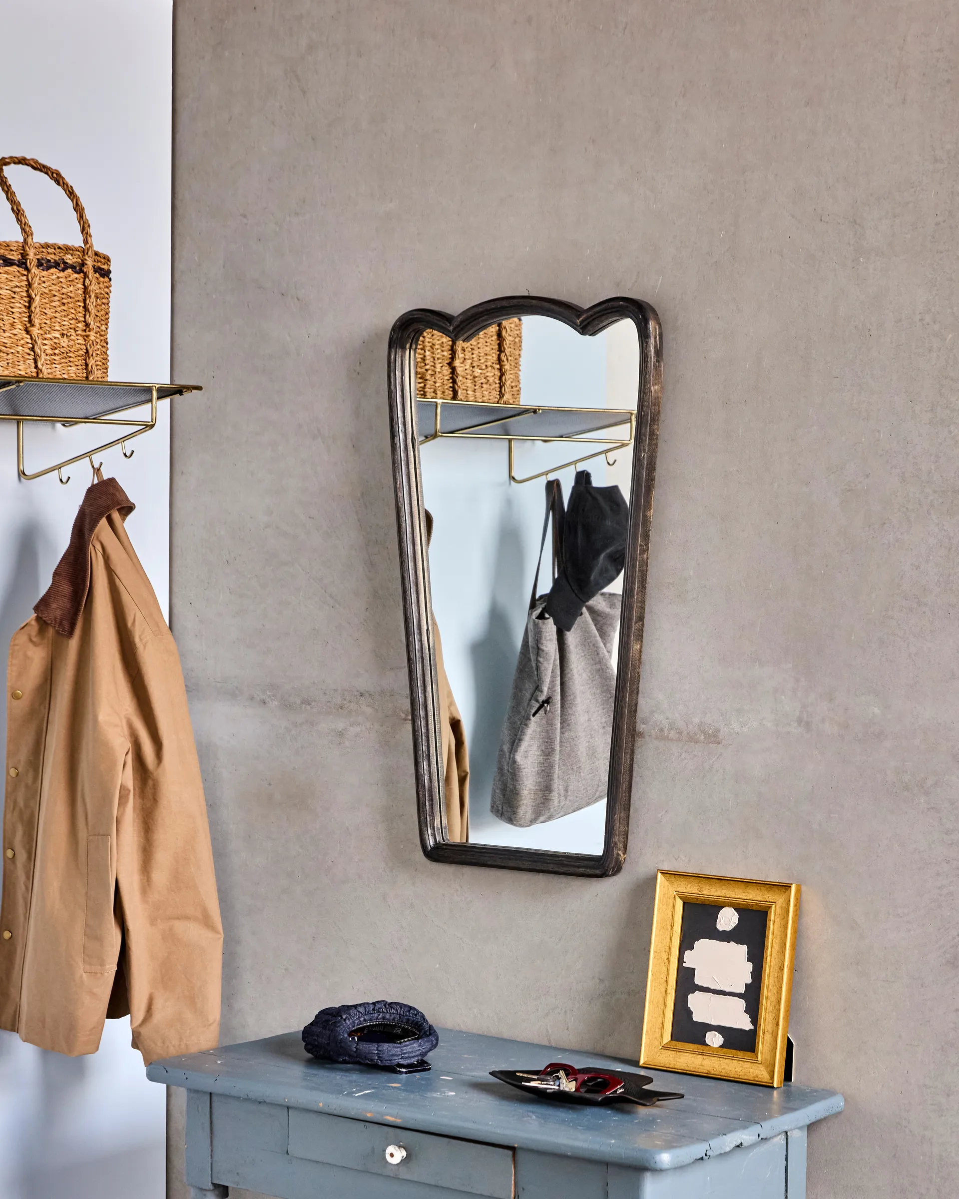 Jamp väggspegel med ram 90 cm, Svart House Doctor