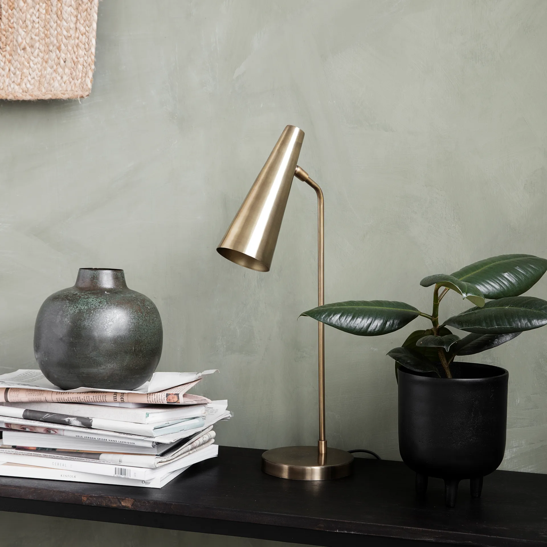 Jang kruka svart med ben Ø15 cm, 18cm House Doctor