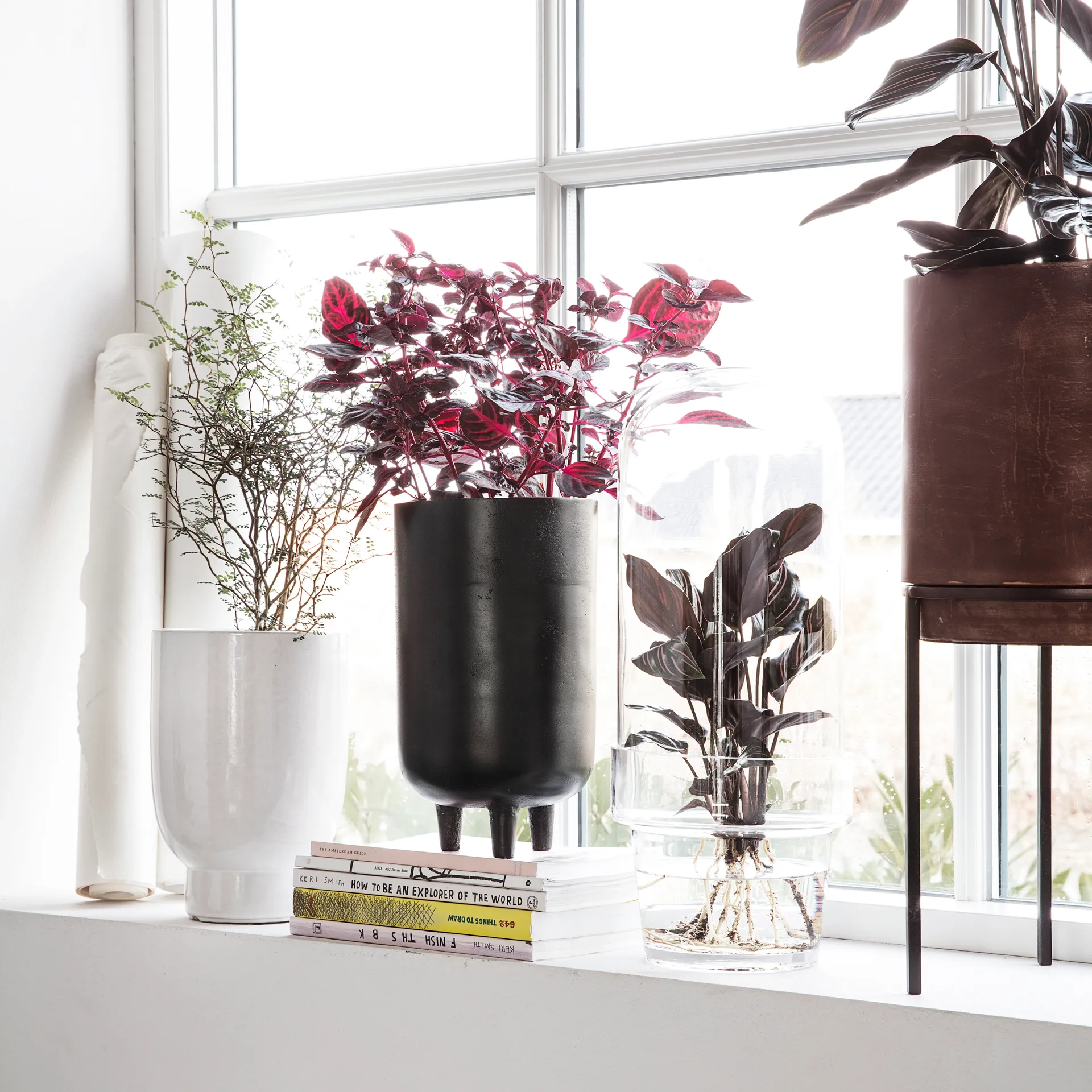 Jang kruka svart med ben Ø15 cm, 26 cm House Doctor