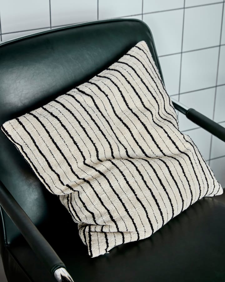 Lines kuddfodral 50x50 cm, Svart-off-white House Doctor