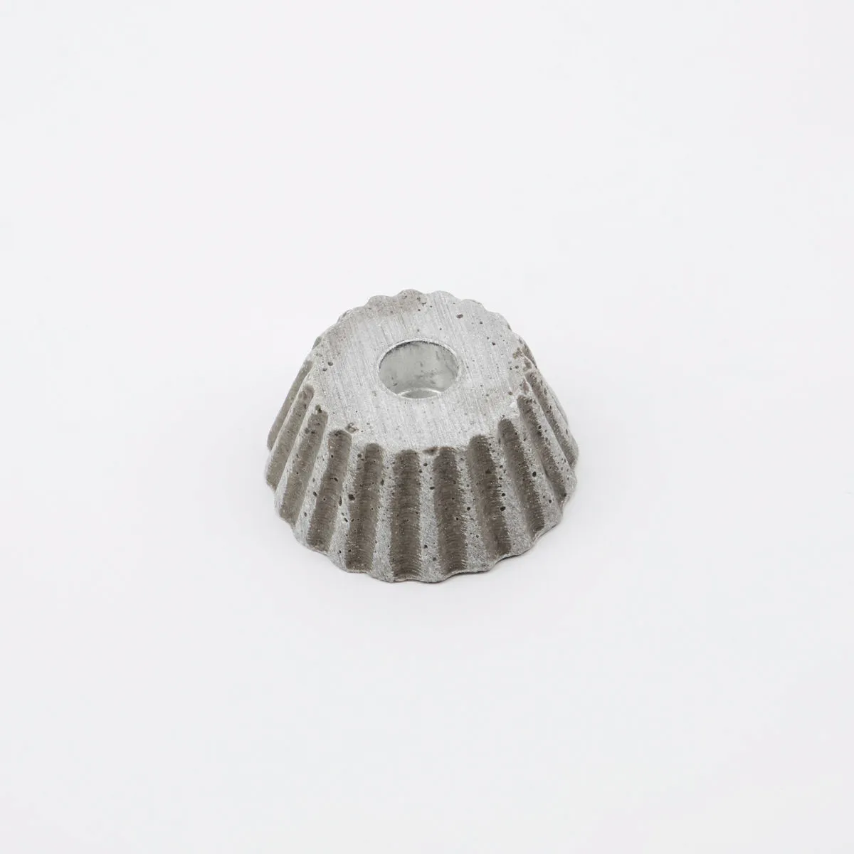 Mold Bake ljusstake Ø5 cm, Grå House Doctor