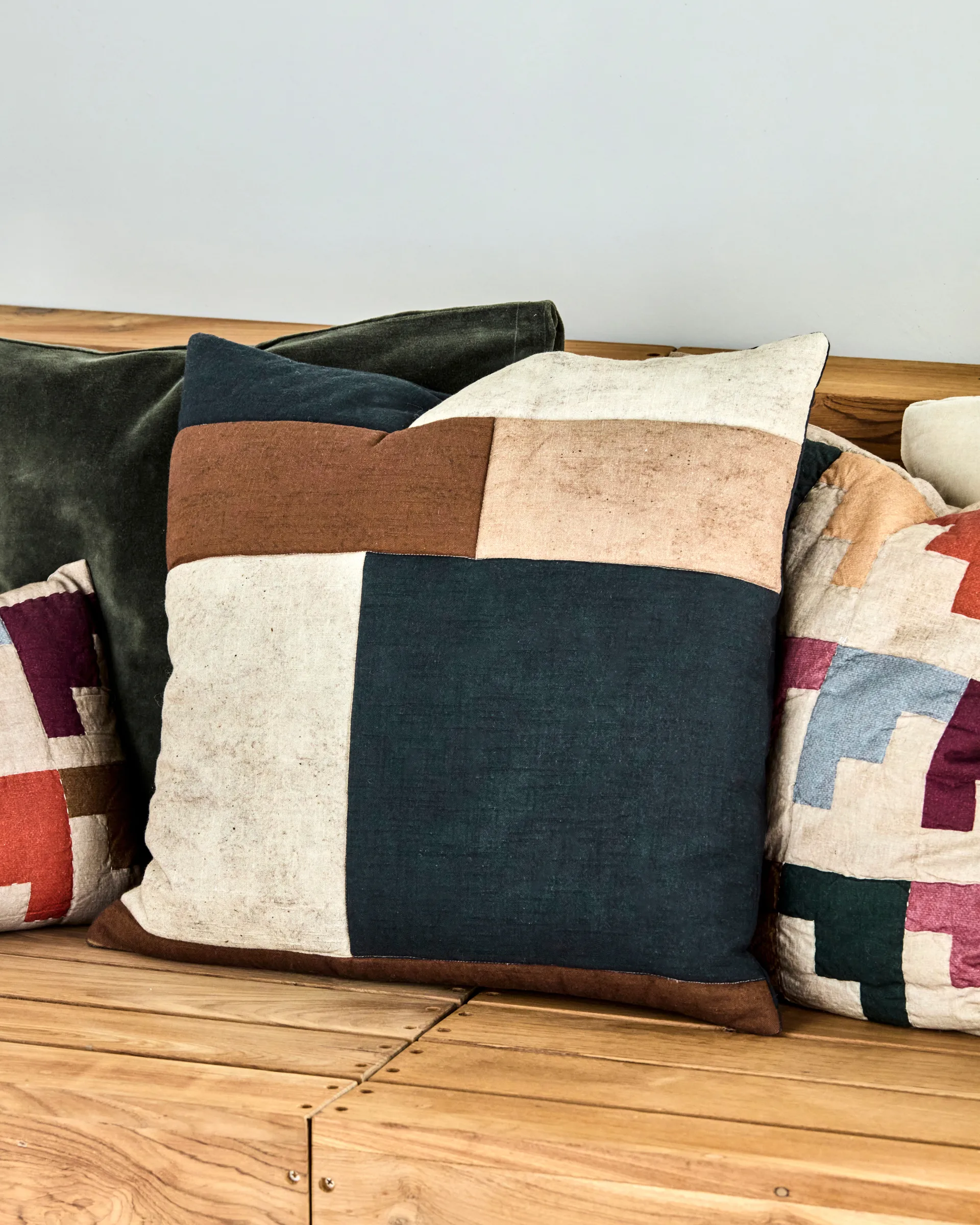 Patch kuddfodral 50x50 cm, Svart-sand-brun House Doctor