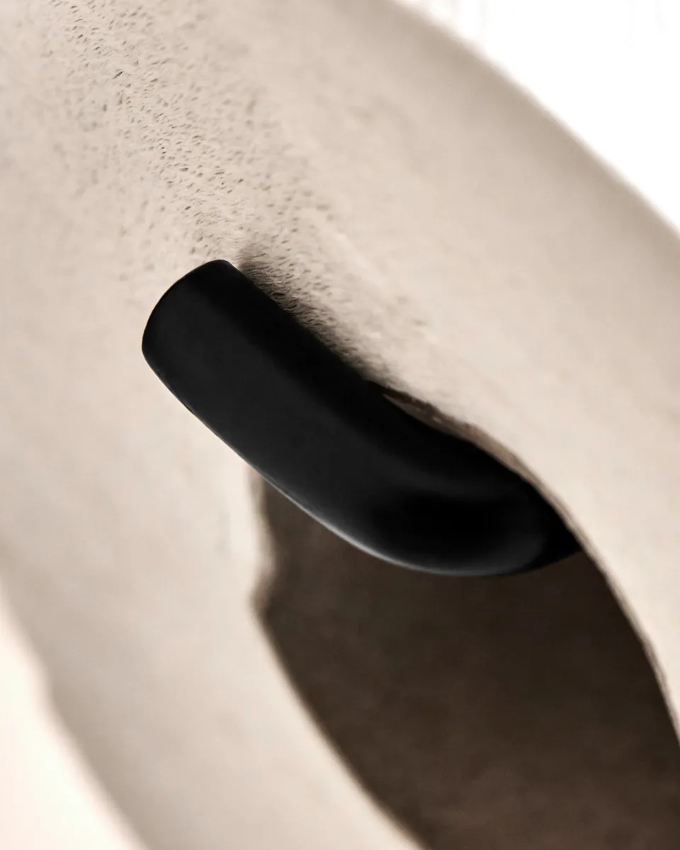 Pati toalettpappershållare, Svart House Doctor