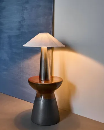 Soffi bordslampa - Borstat silver-Off-White, Ø42x48 cm - House Doctor