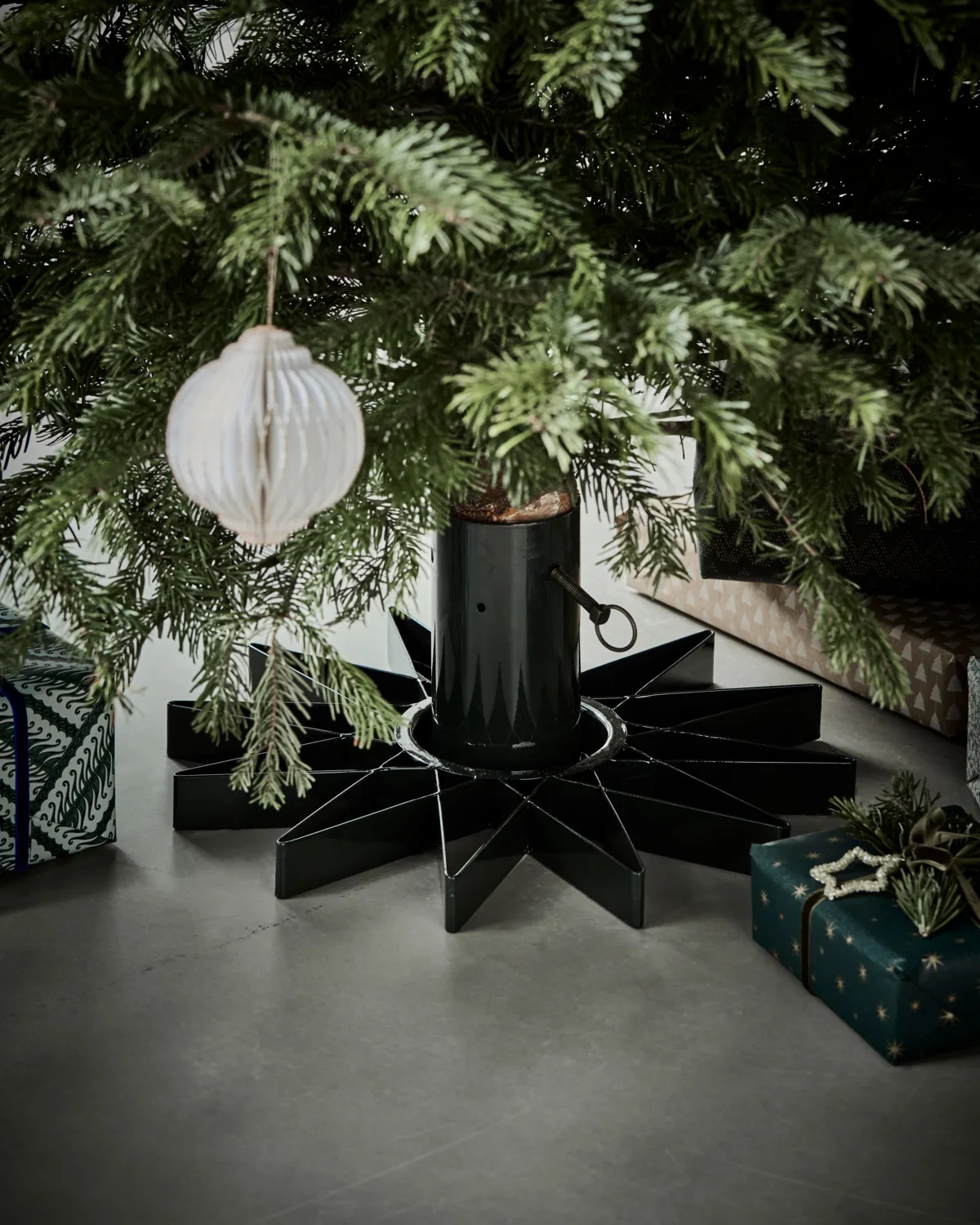 Star julgransfot, Mörkgrön House Doctor