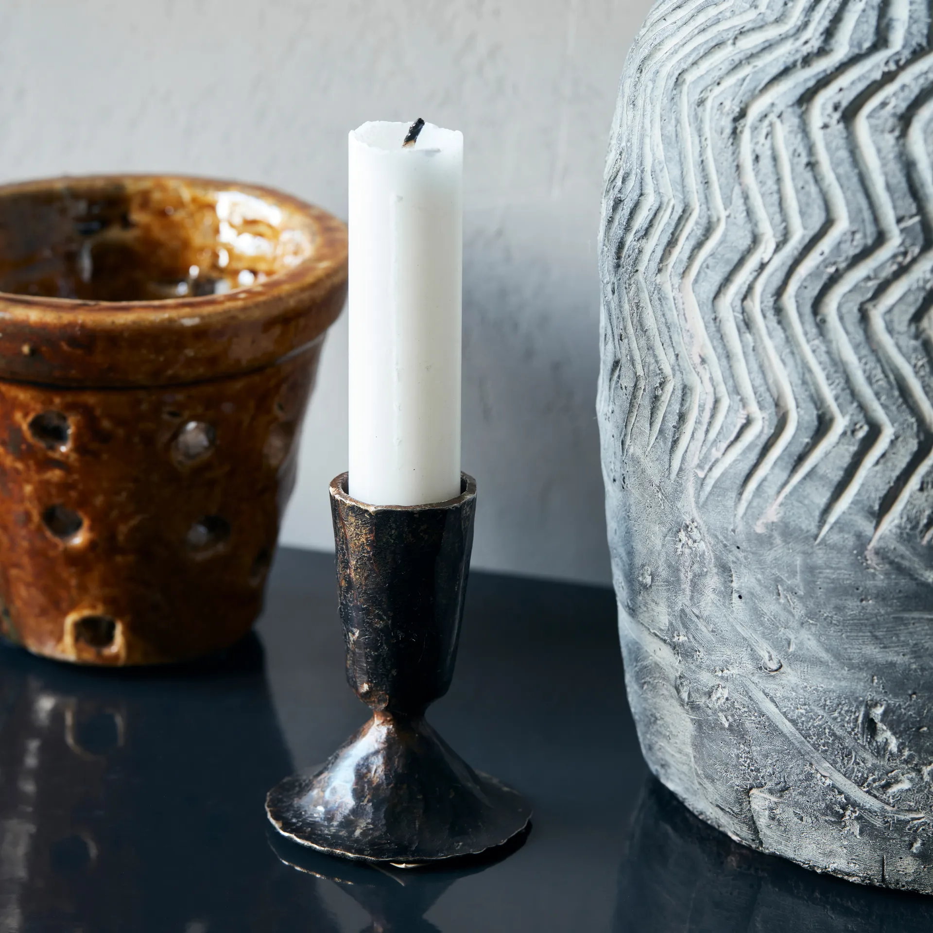 Tino ljusstake, Svart House Doctor