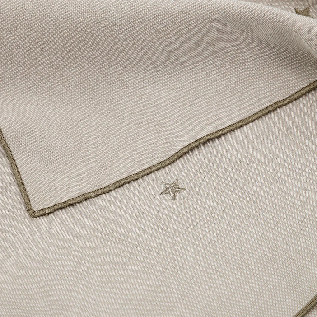 Twinkle bordsduk 140x240 cm, Taupe House Doctor