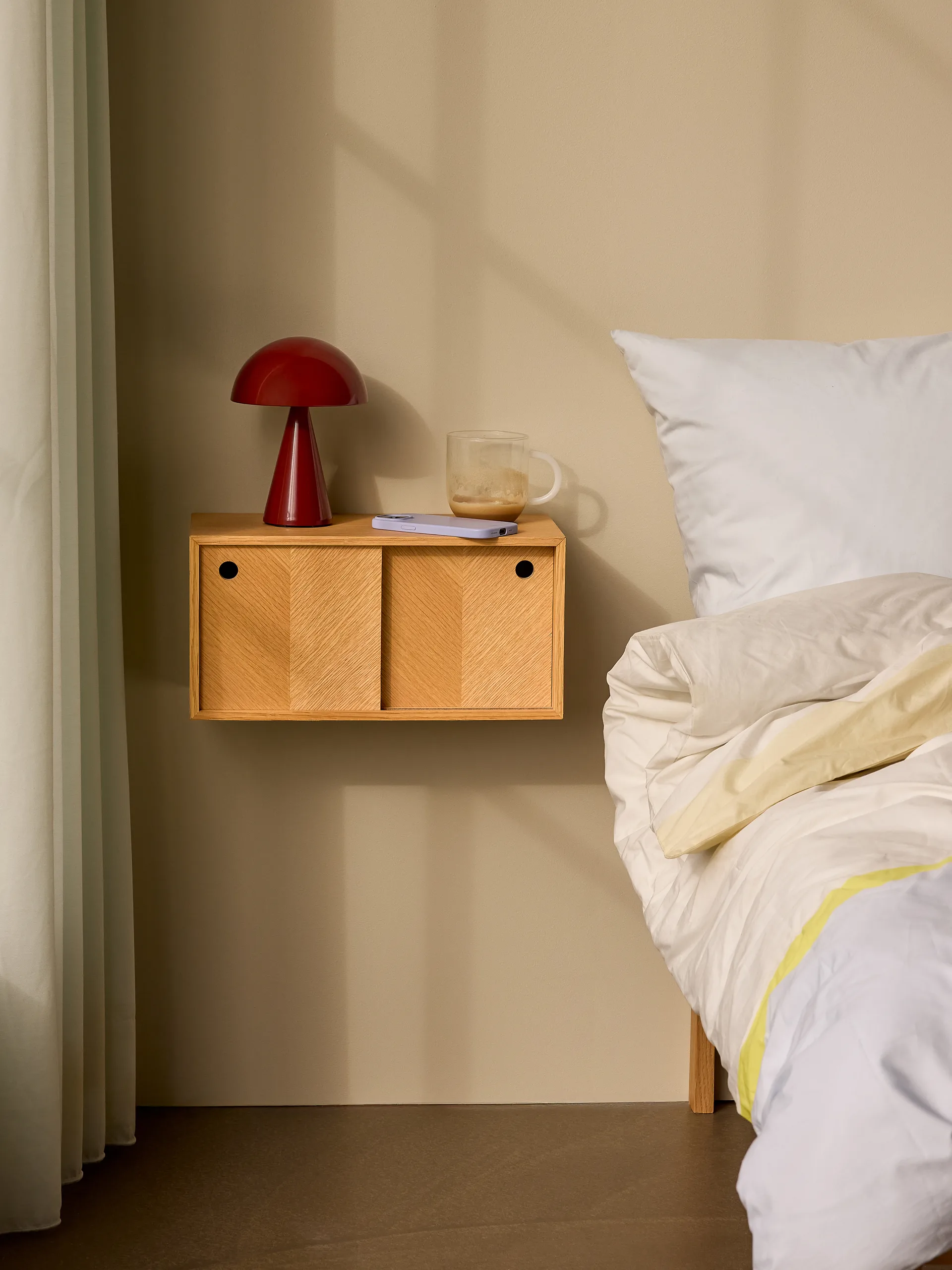 Mush portabel bordslampa, Red Hübsch Interior