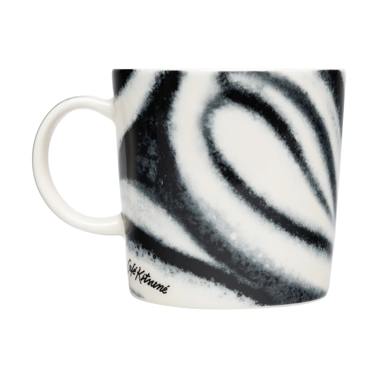 Iittala Café Kitsuné X Iittala mugg 30 cl Sesame | Skandinavisk Design | Kaffekoppar | Svart