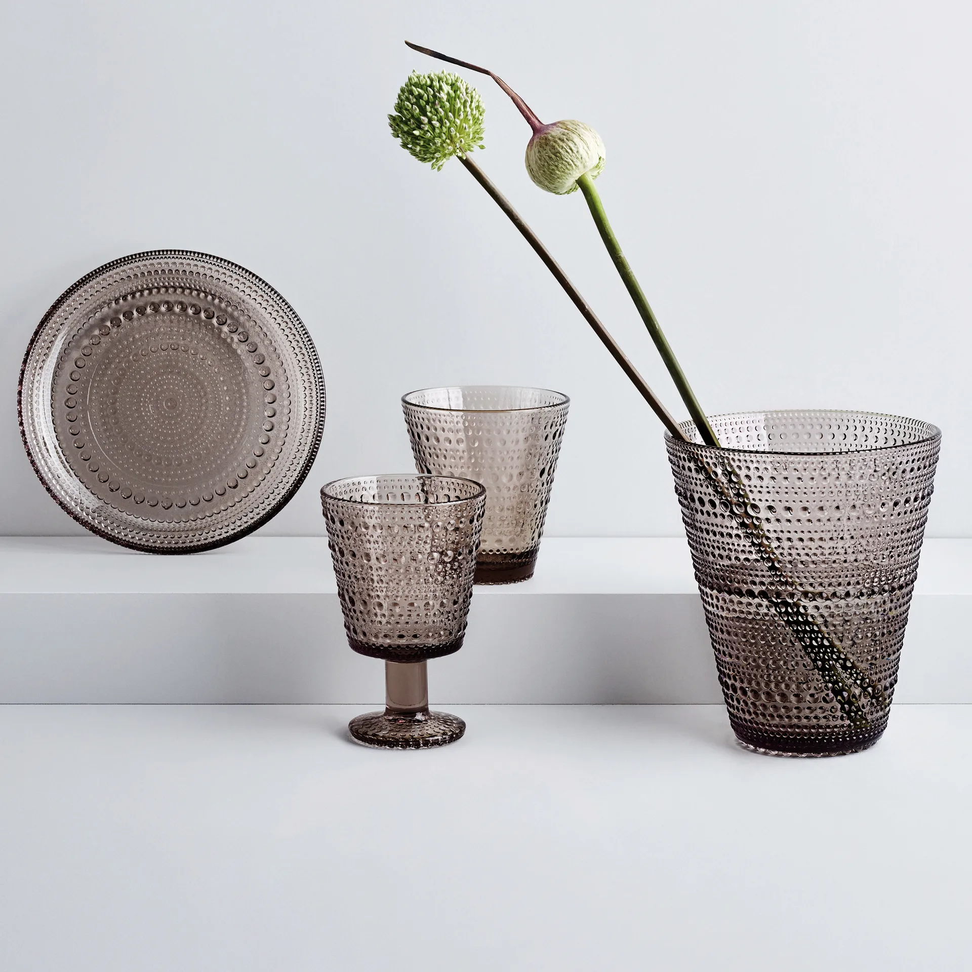 Kastehelmi vas, Linne Iittala