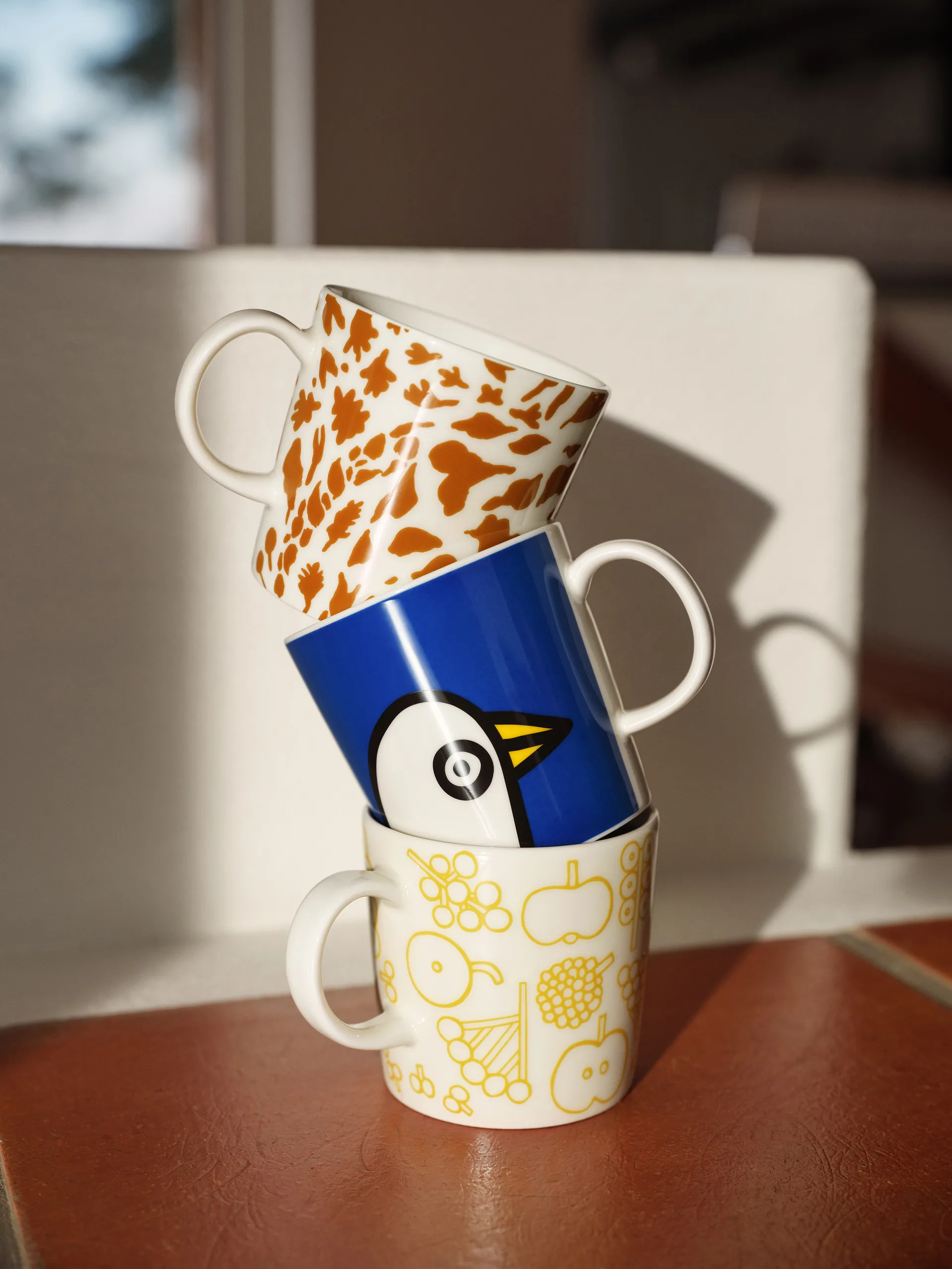 Oiva Toikka Birdie mugg 30 cl, Blå Iittala