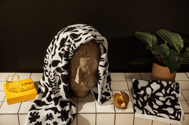 Oiva Toikka Cheetah badhandduk 70x140 cm, Svart-vit Iittala