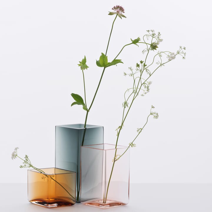 Ruutu vas 11,5 x 18 cm, grå Iittala