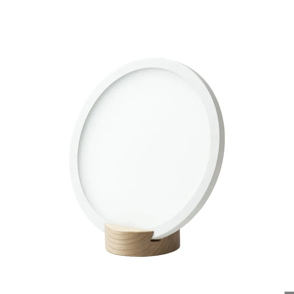 Innolux Epic bordslampa vit, lampfot ask