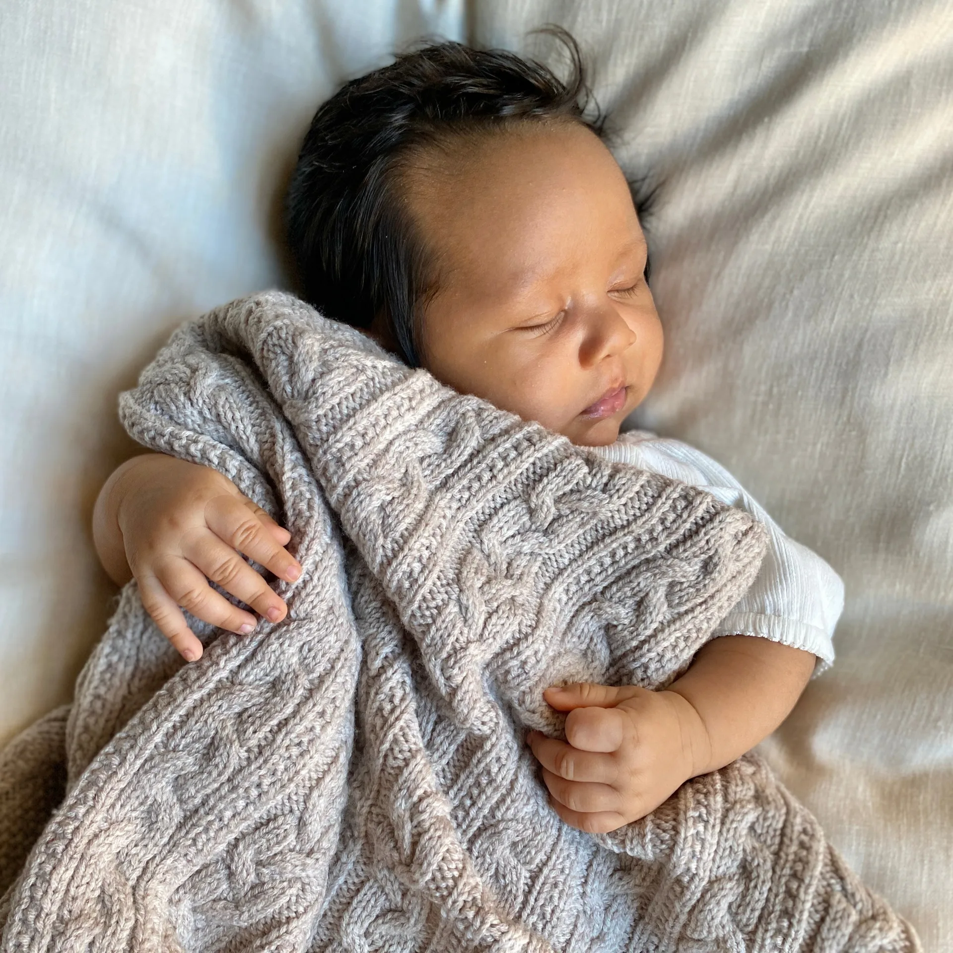 Babyfilt stickad merinoull 80x100 cm, Oatmeal Jack o Juno