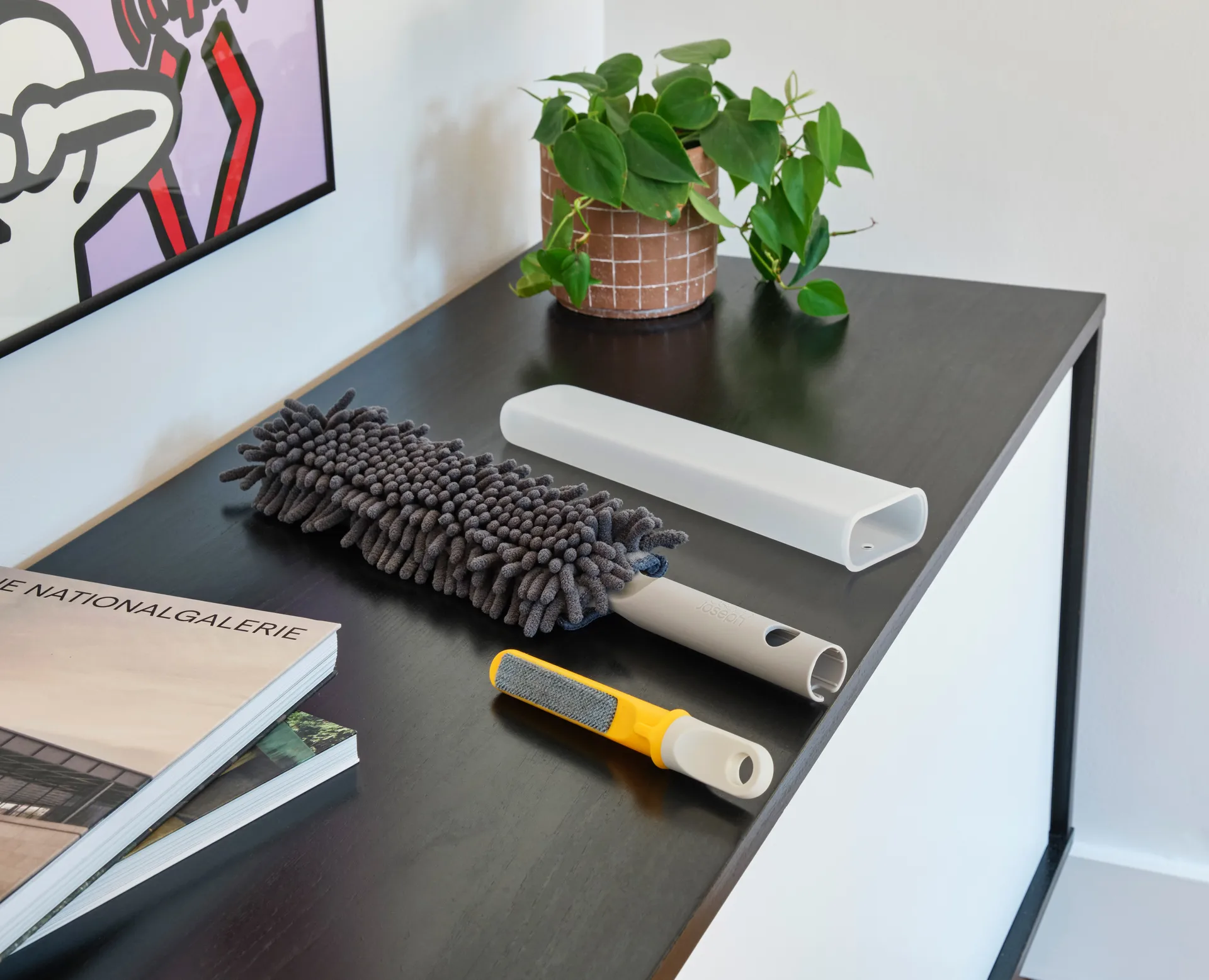 Cleantech 3-i-1 dammvippa med plastskena, Light Stone Joseph Joseph