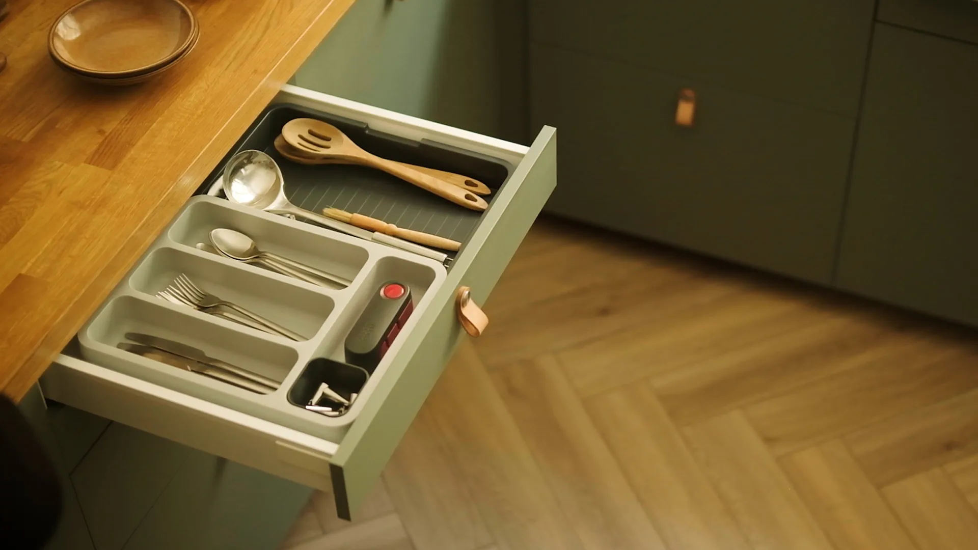 Drawerstore utdragbar besticklåda 27,8 cm, Grå Joseph Joseph