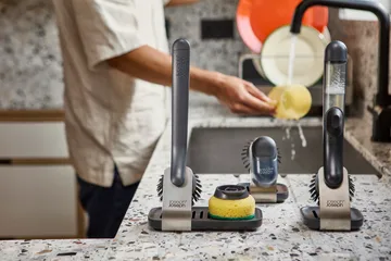 Joseph Joseph Sinktech diskborste stålställ - Clear - Joseph Joseph