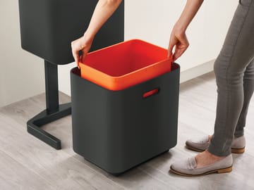 Joseph Joseph Totem Max soptunna 60 L - Carbon black - Joseph Joseph