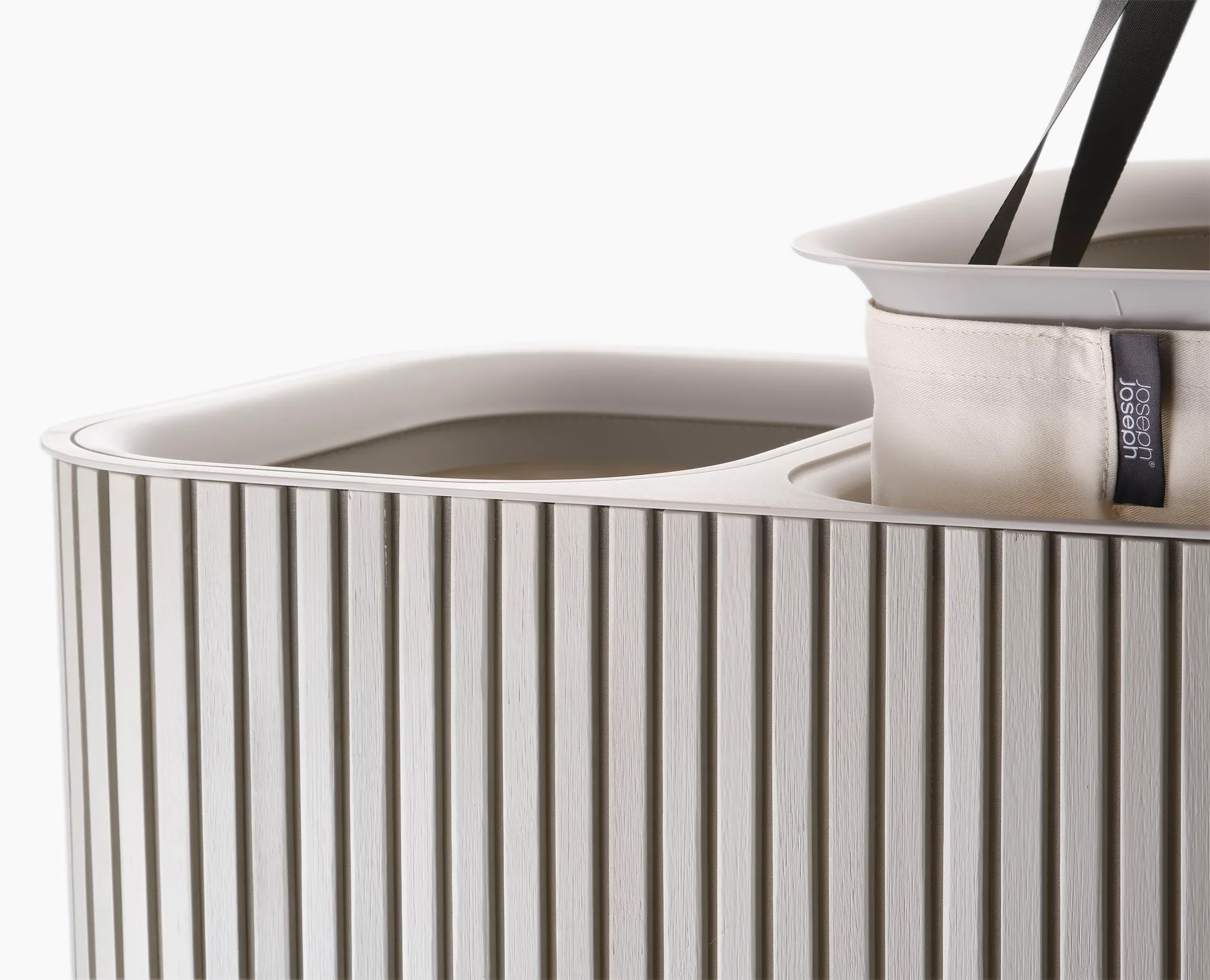 Tota Luxe tvättkorg 90 L, Ecru Joseph Joseph