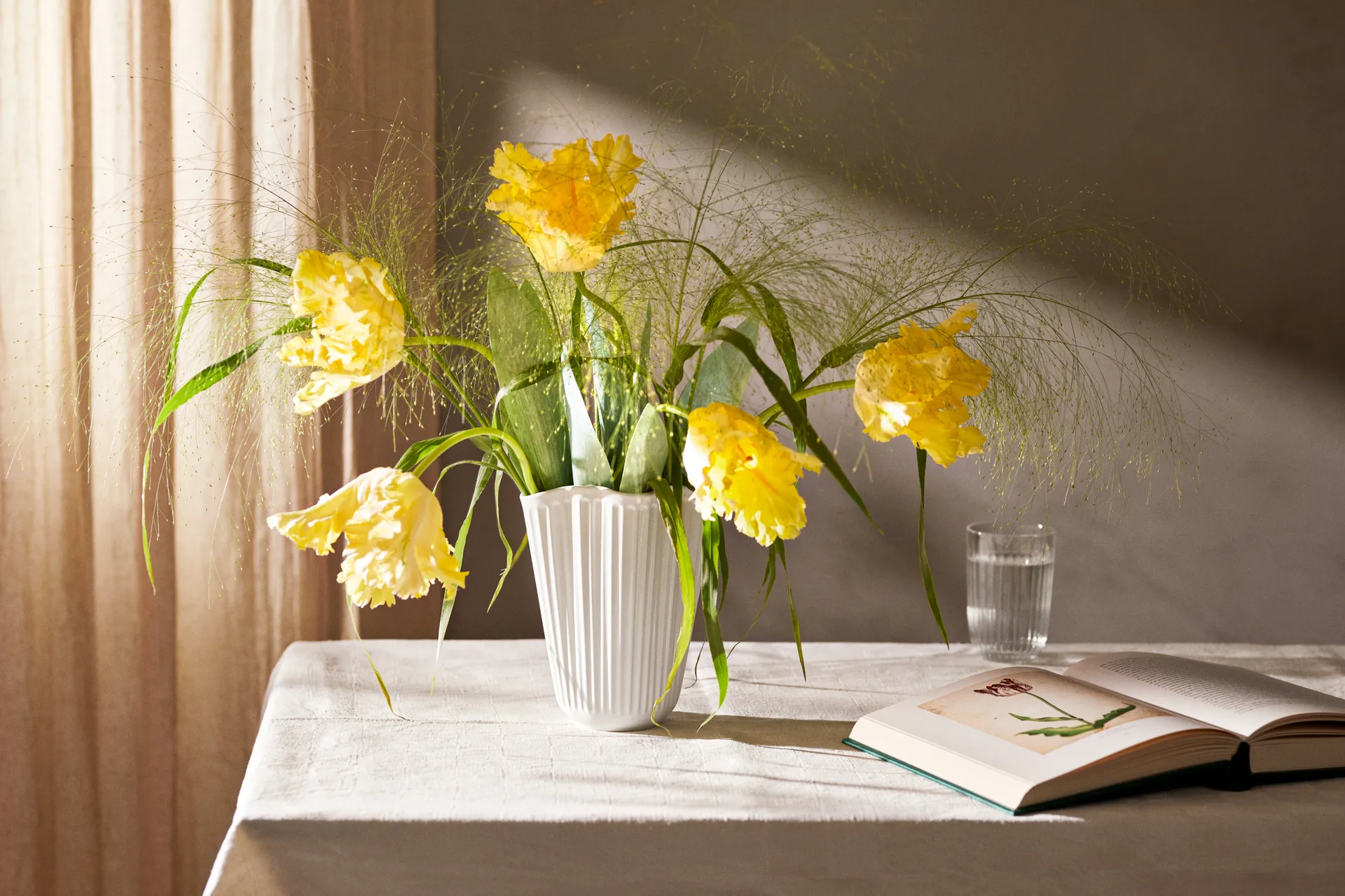 Hammershøi vas unfold, Vit, 20,5 cm Kähler