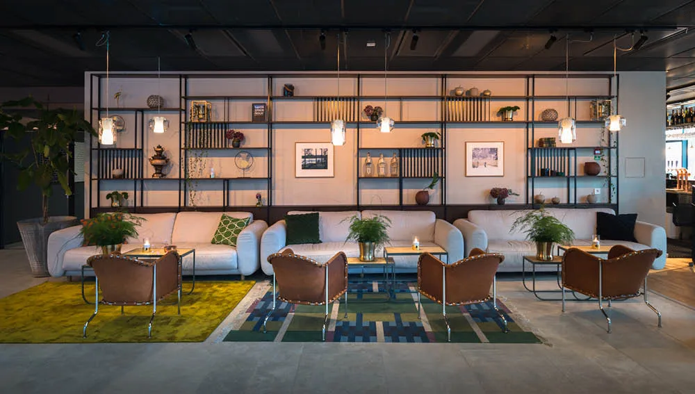 Bruno fåtölj, Kärnläder konjak-krom Källemo